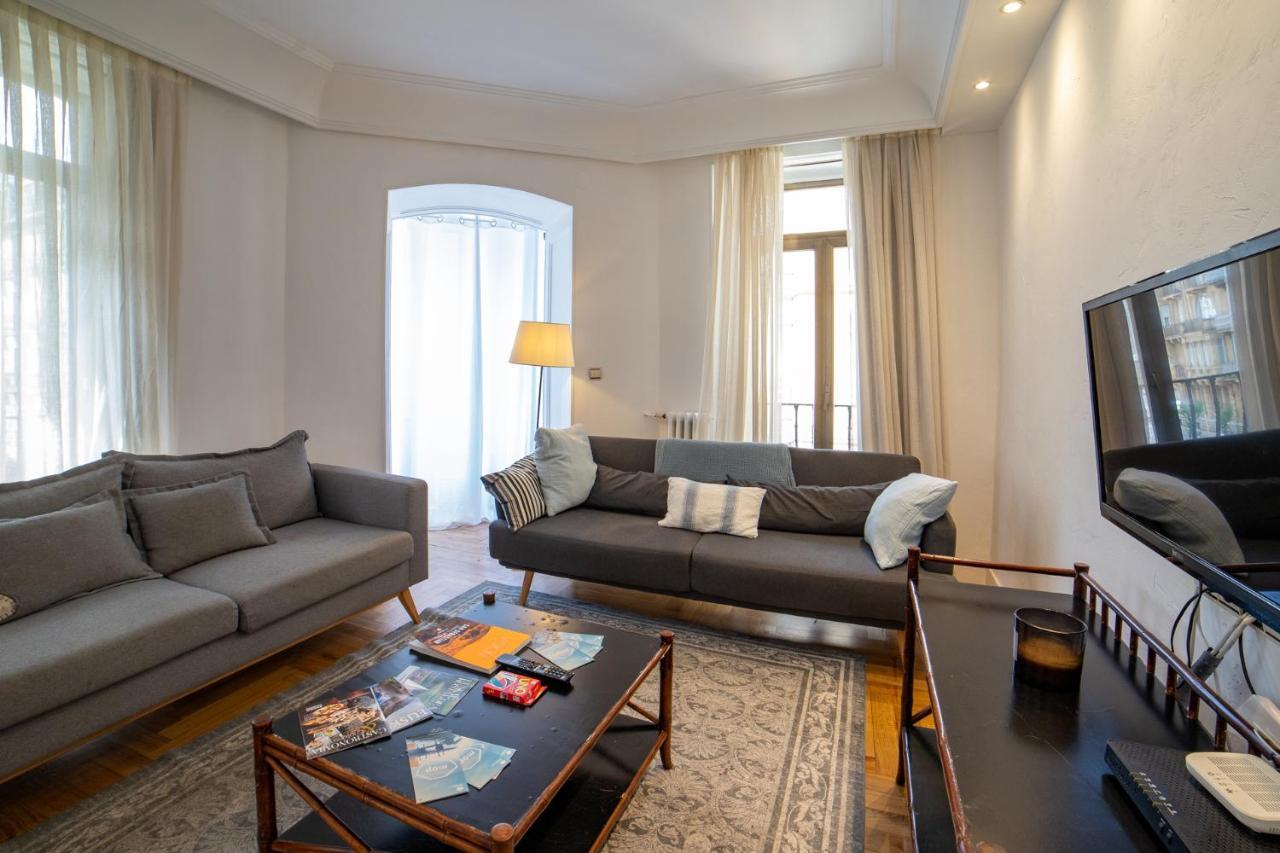 La Concha Cozy Balcony Apartment By Cisan Rentals Сан Себастиан Екстериор снимка