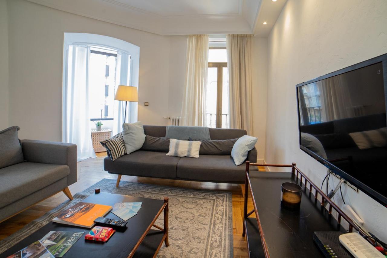 La Concha Cozy Balcony Apartment By Cisan Rentals Сан Себастиан Екстериор снимка